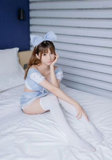 朋友交换夫妇_JVID性感写真